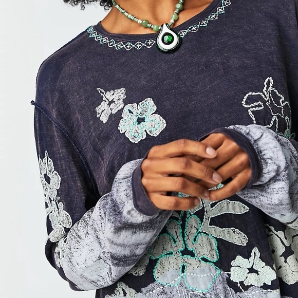 NWT We The Free Crashing Waves Tee Size: S - Picture 2 of 10